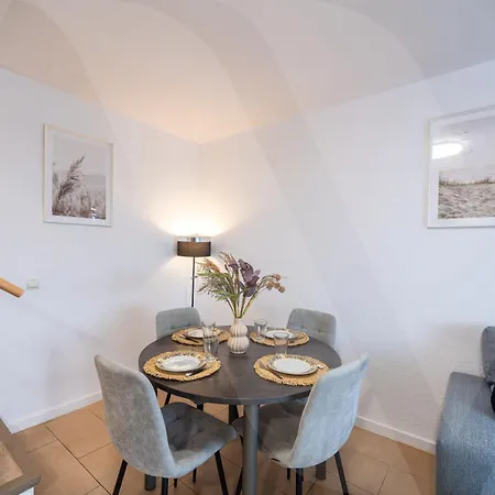 Superbe Maison Biblos By Welhomy Holiday home Empuriabrava